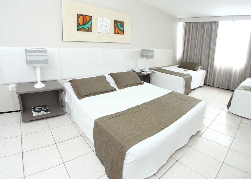 Deluxe Quadruple Room - Photo 9