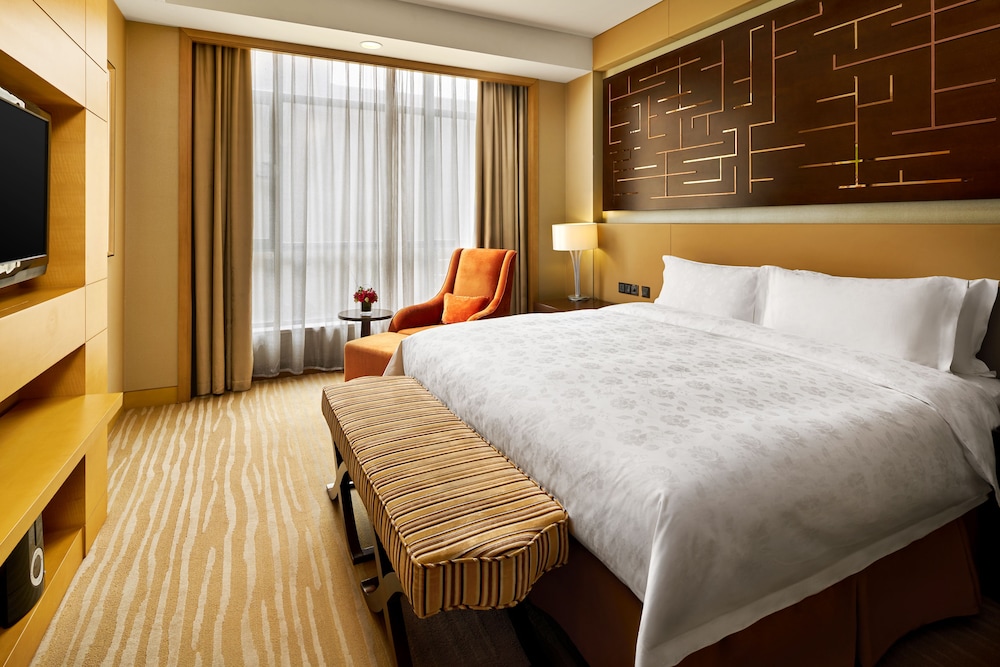 Suite, 1 Bedroom - Photo 3