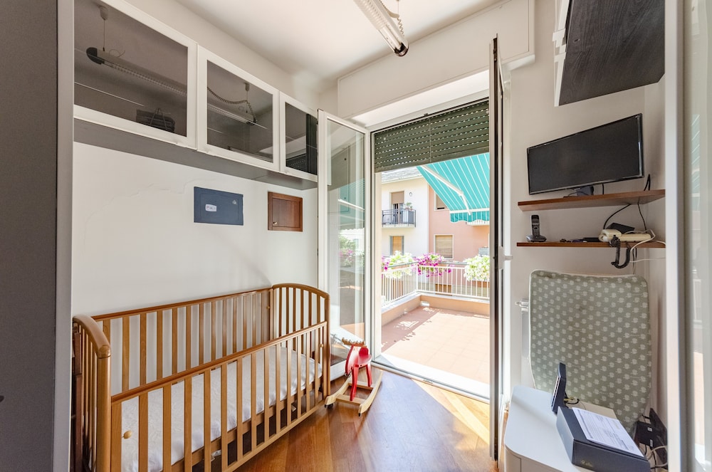 Apartment photo 2