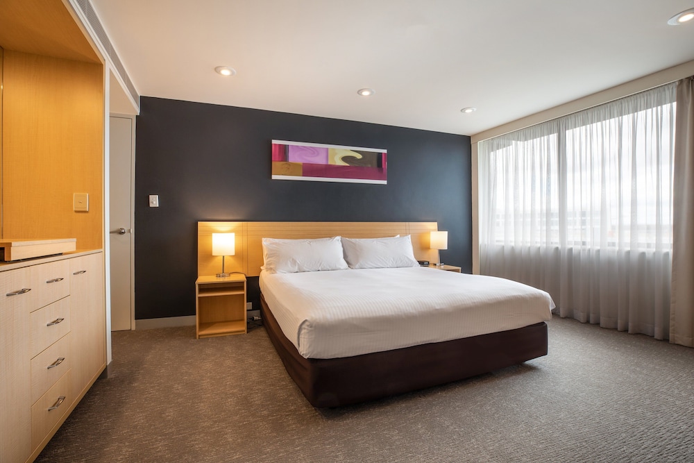 Suite, 1 King Bed (High Floor)