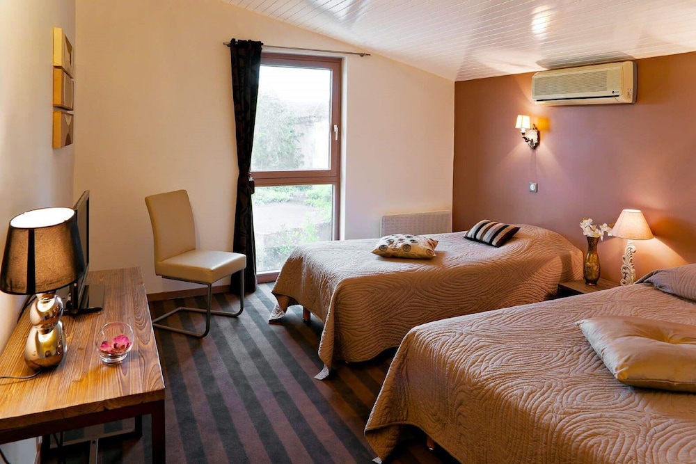 Standard Twin Room photo 1
