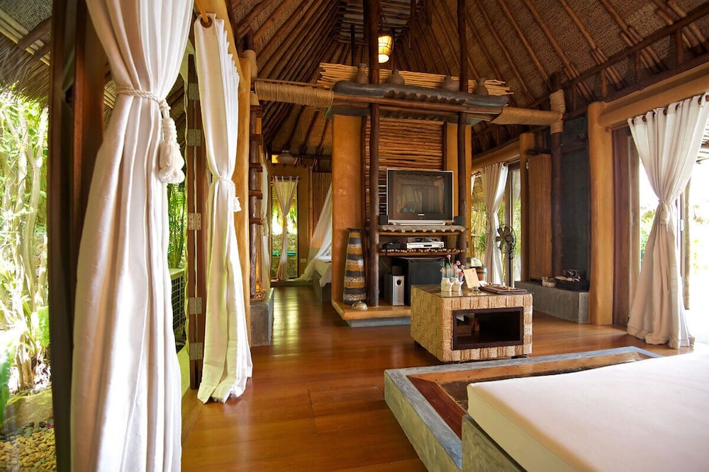 Villa 2 photo 2