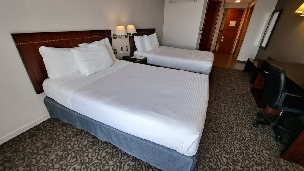 Standard Double Room photo 3