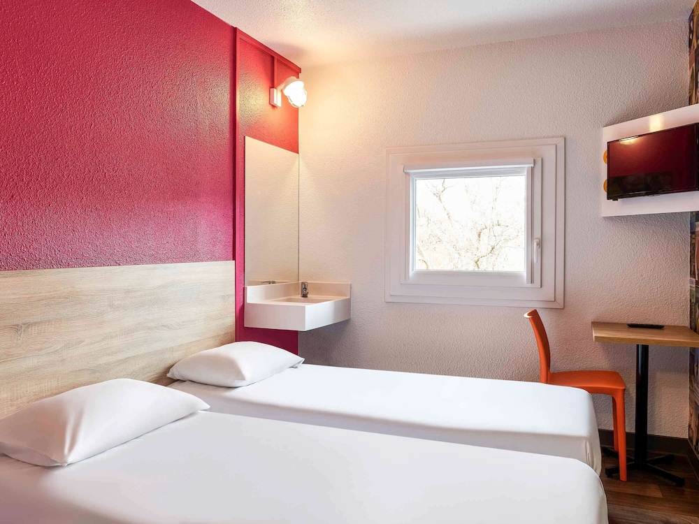 Room, 2 Twin Beds (Side Car) photo 3