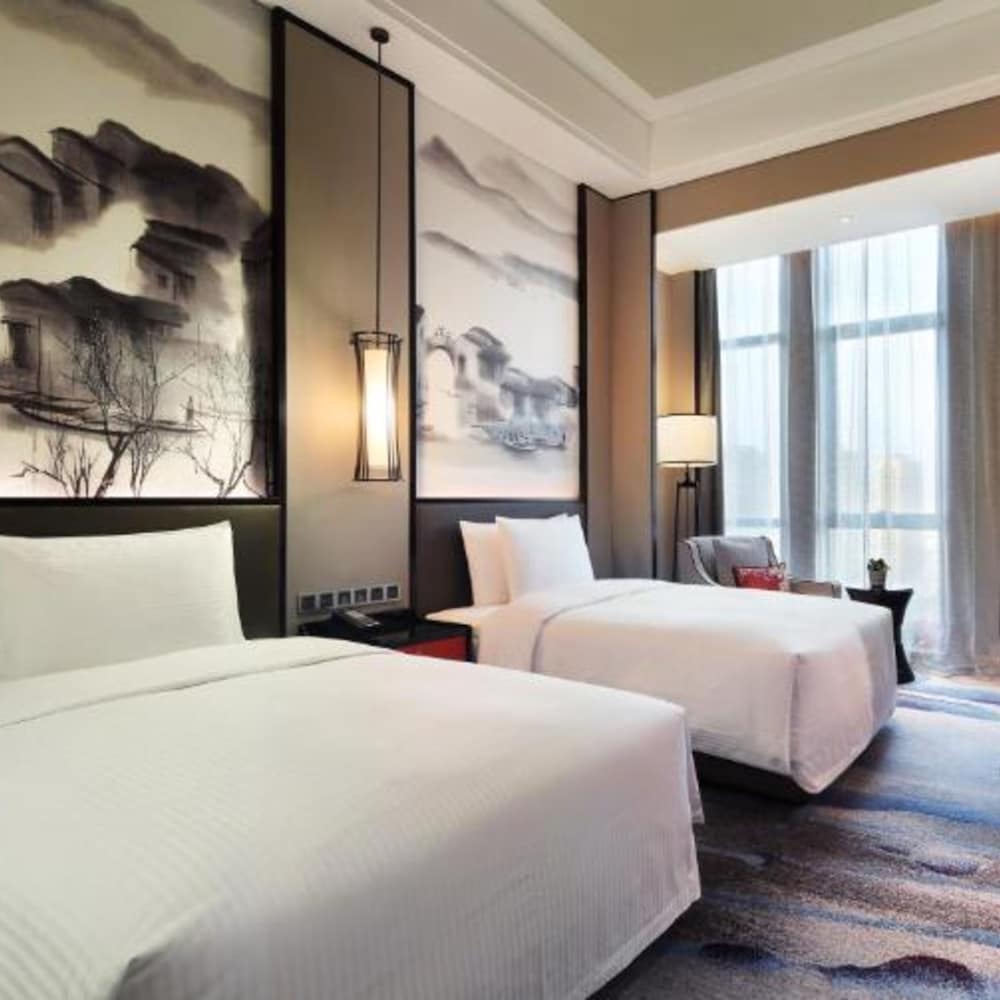 Executive Deluxe Twin Room photo 3
