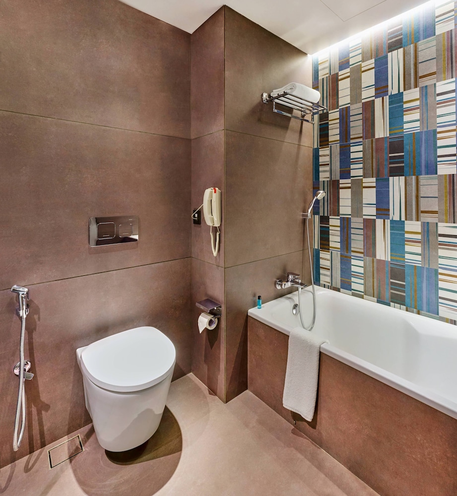 Deluxe Room - Photo 13