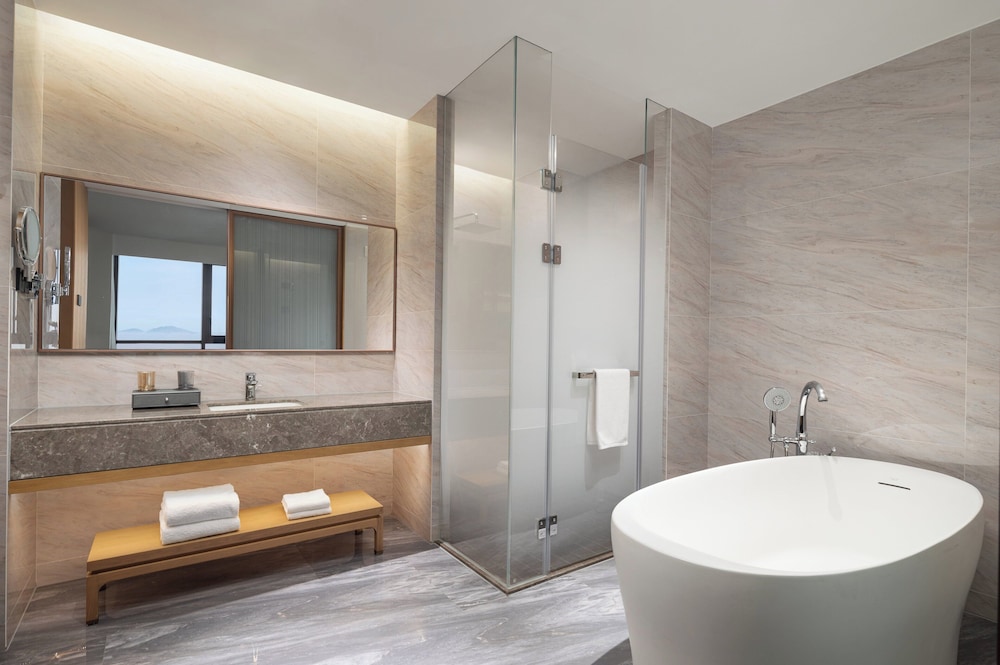 Superior Double Room, Balcony, Beach View photo 3