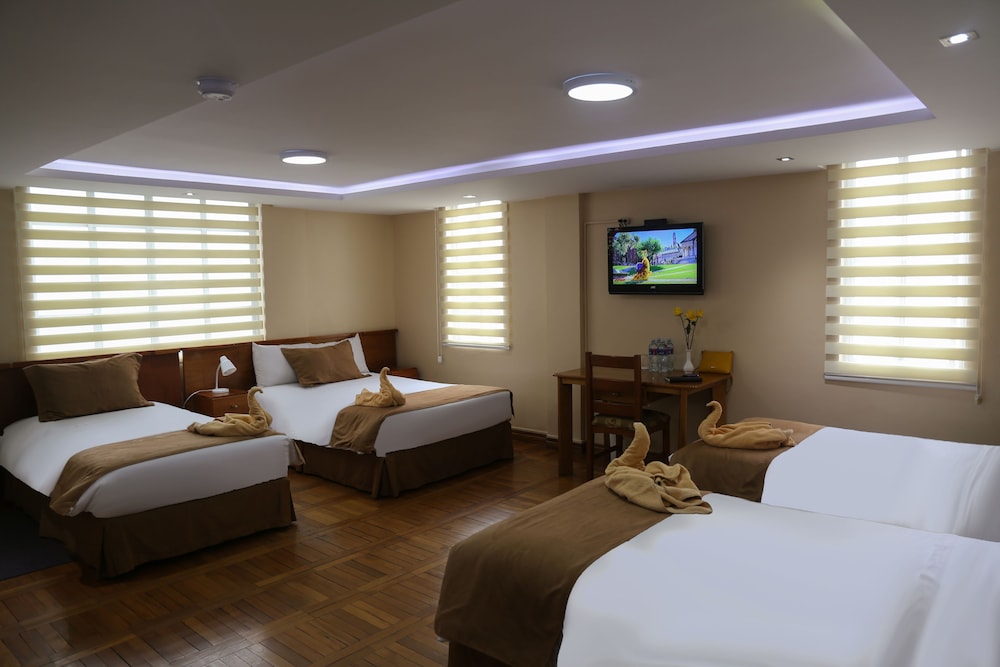 Family Quadruple Room photo 3