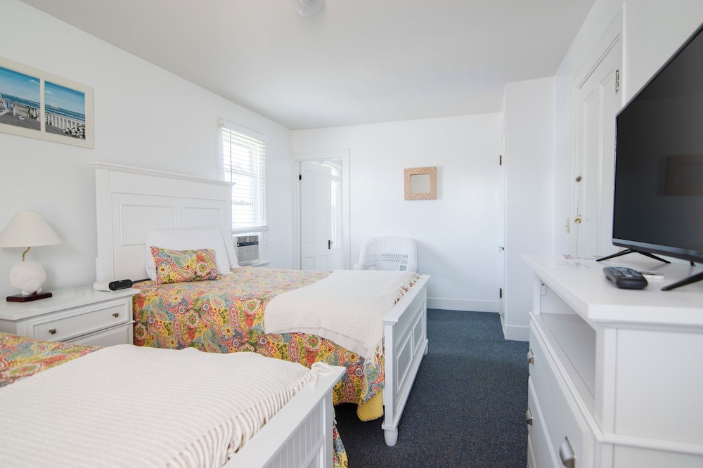 Standard Room photo 2