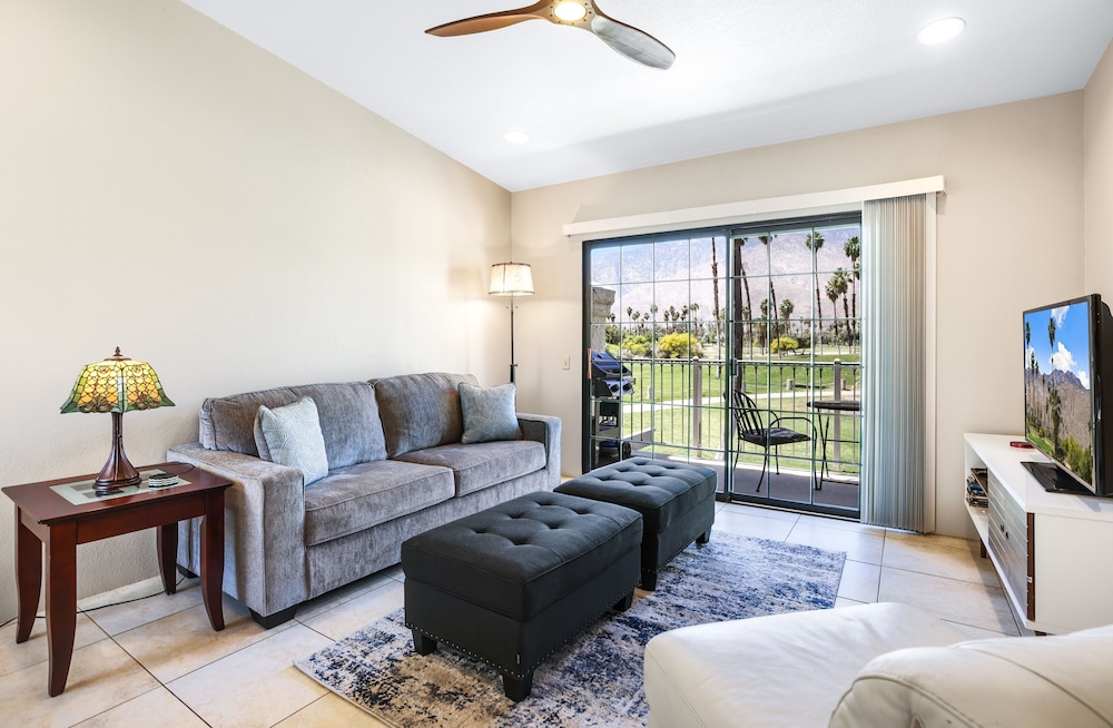 Condo, 1 King Bed, Balcony (Farrell N80)