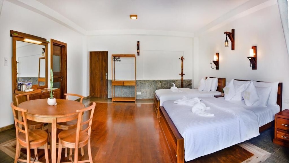Premier Triple Room