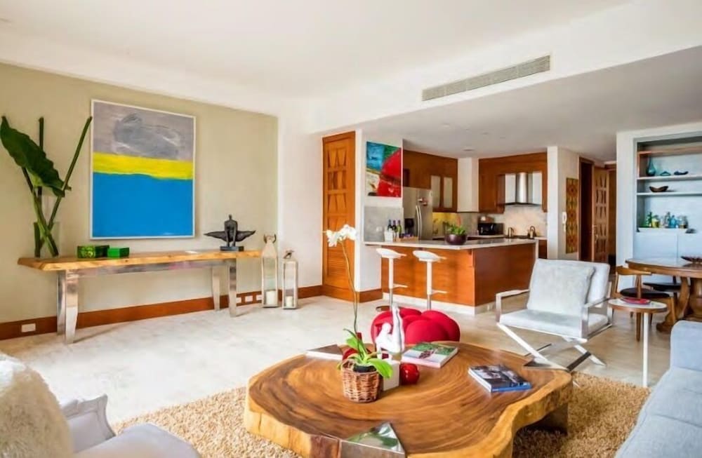 Villa photo 3