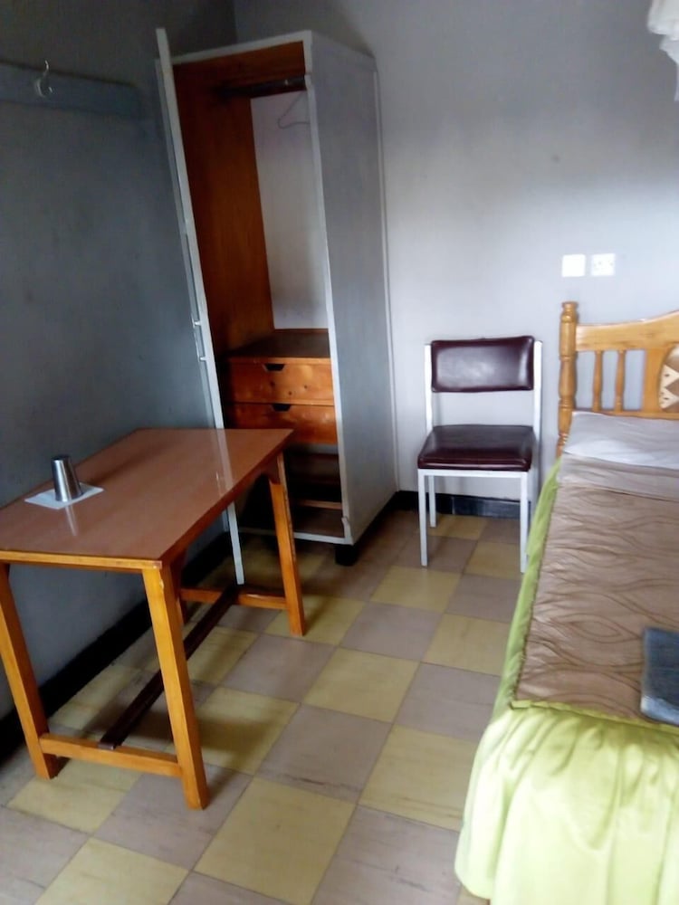 Standard Single Room photo 2