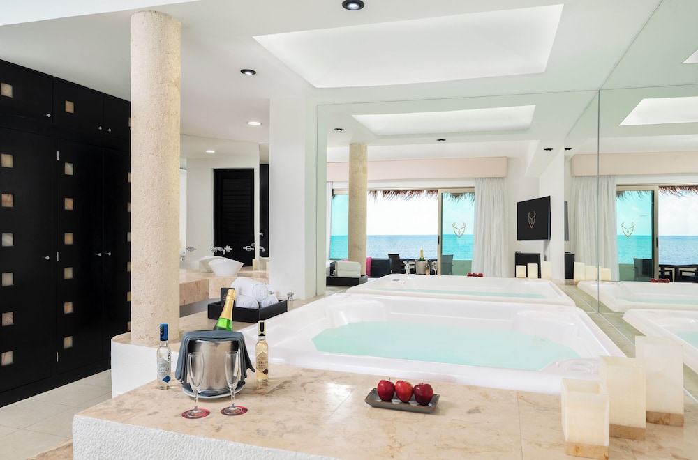 Devotion Ocean Front Suite