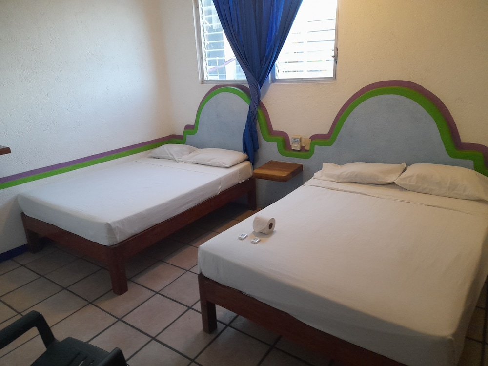 Number of rooms: Эконом-четверка.