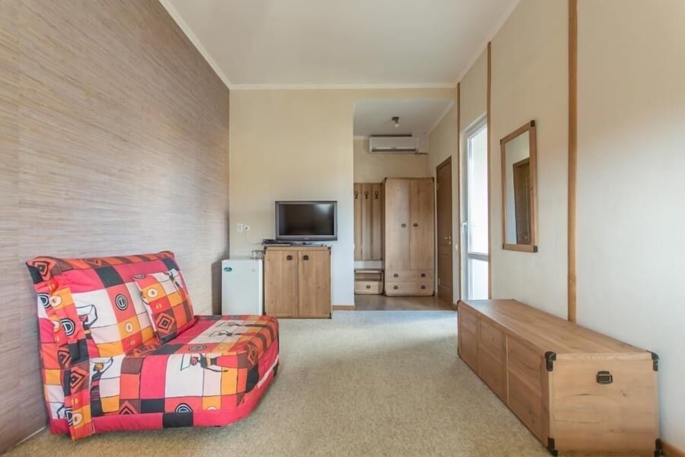 Junior Suite with pool view photo 3