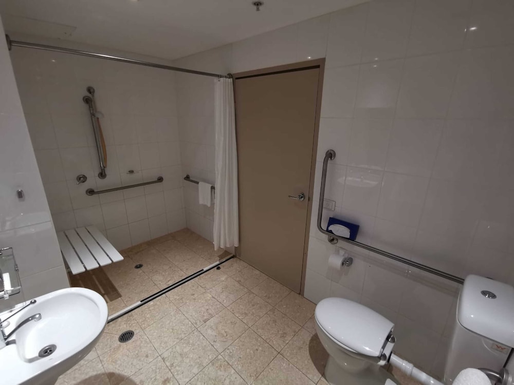 Accessible Room (Daily Housekeeping)