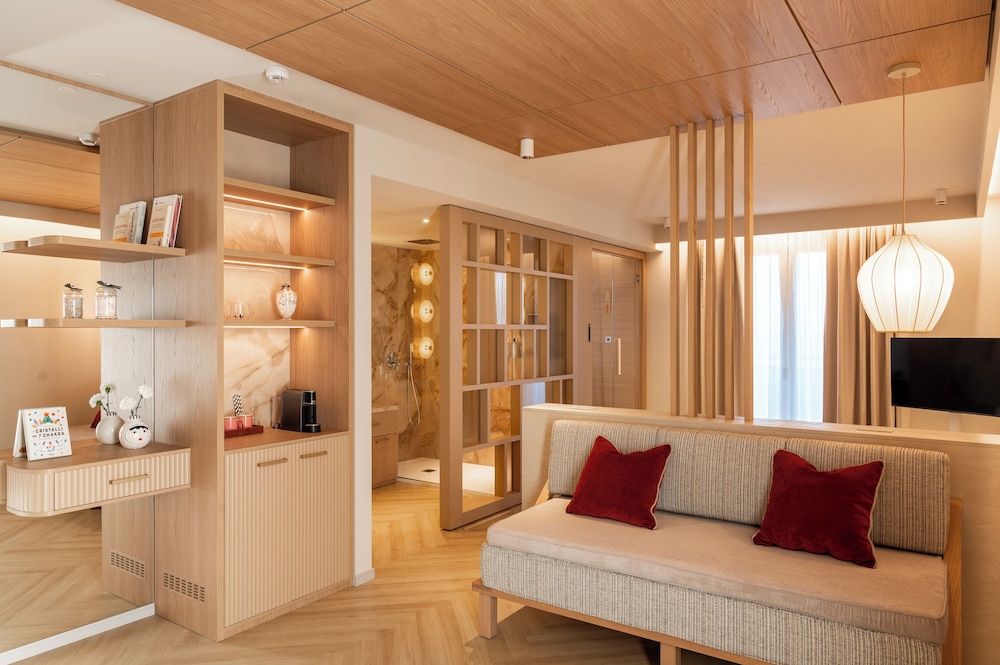SOULFUL Suite, Front Sea View photo 3