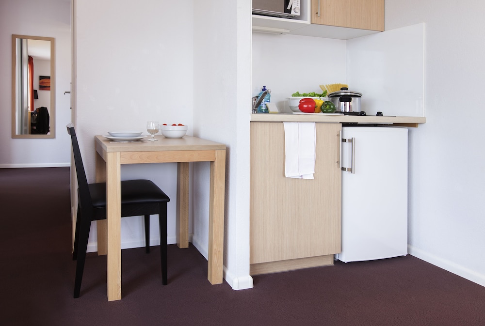 Studio, 1 Double Bed (Large) - Photo 3
