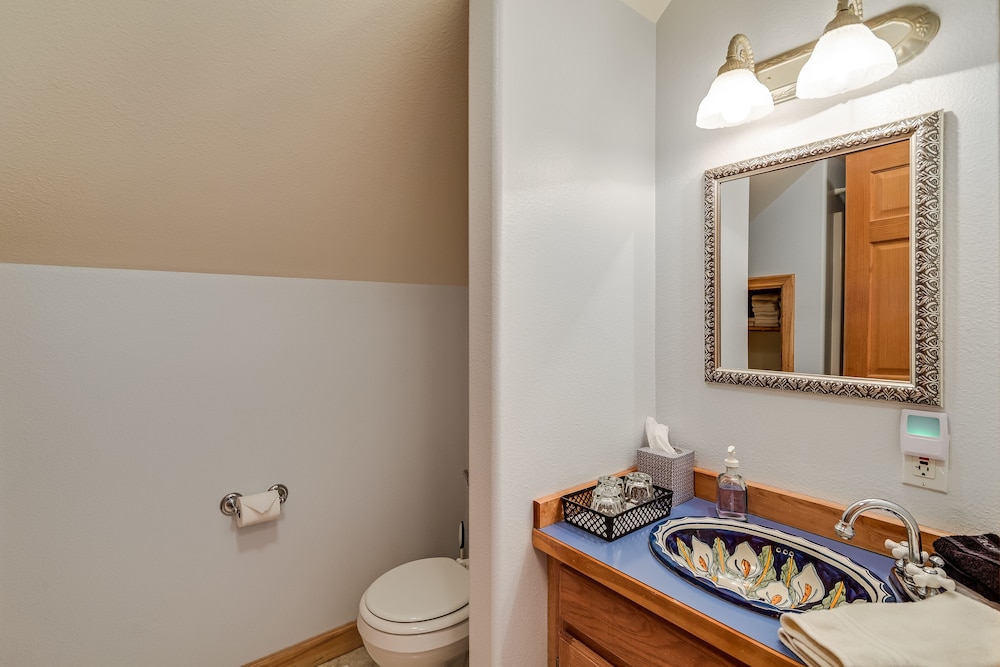Suite, Mountain View (Mt. Foraker Room) photo 3