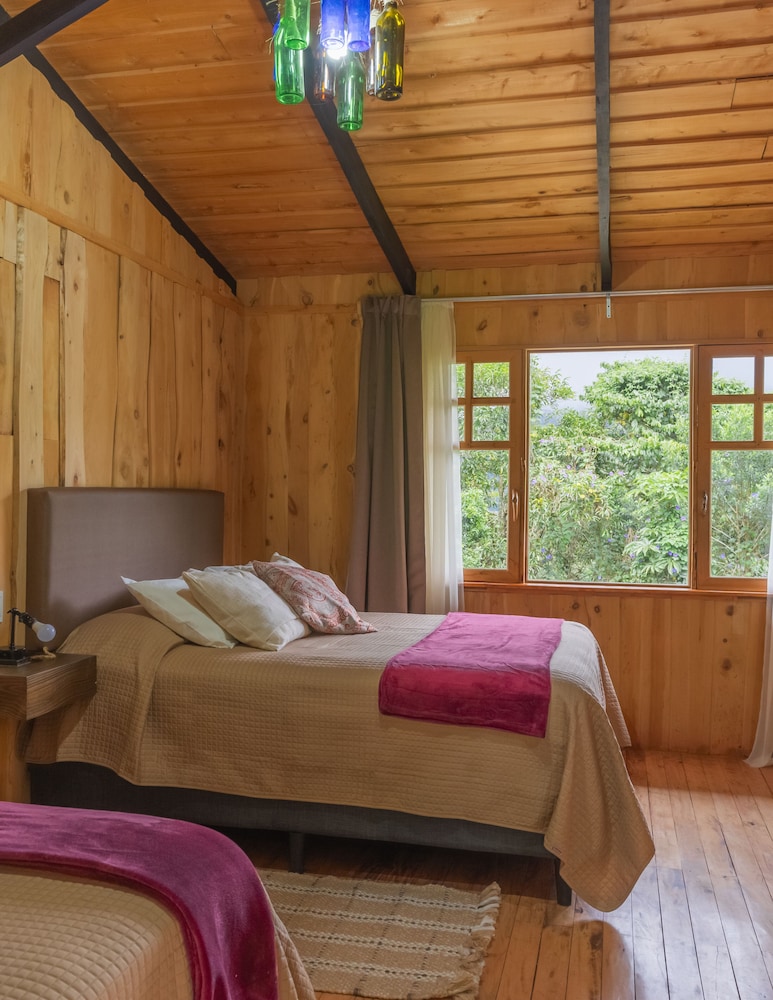 Standard Cabin photo 2