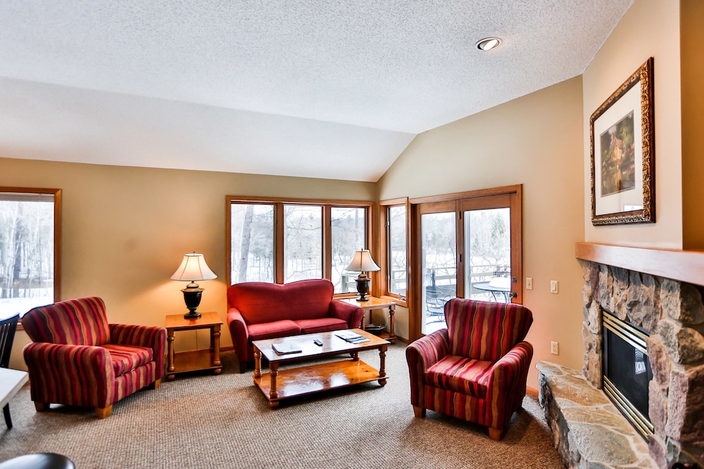 3 Bdrm Townhome on The Pines with gaming room photo 1