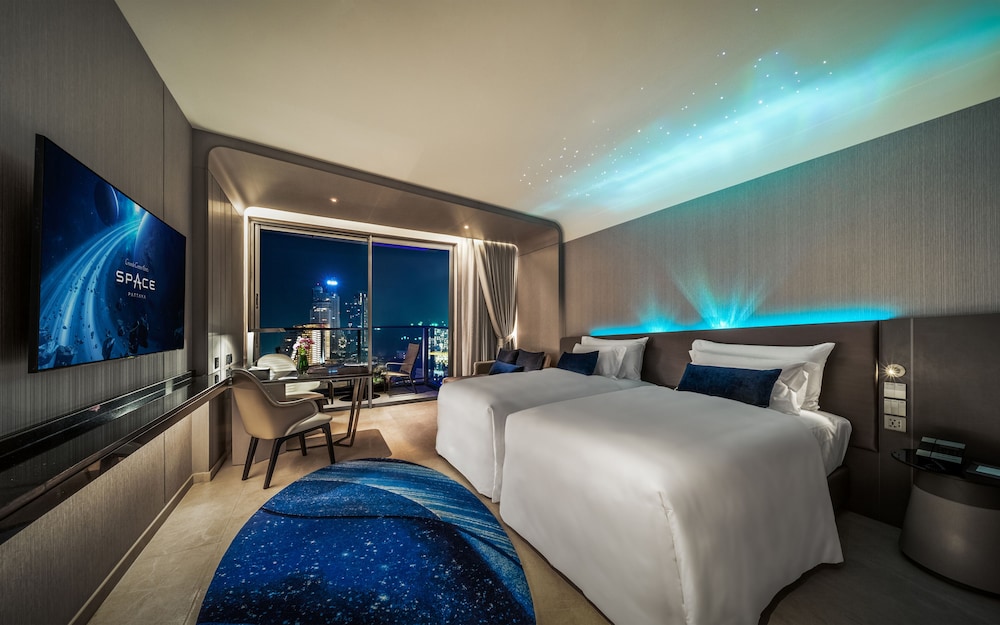 Space Premium Twin