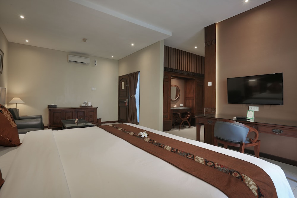 Deluxe Room, 1 King Bed (Super) - Photo 3