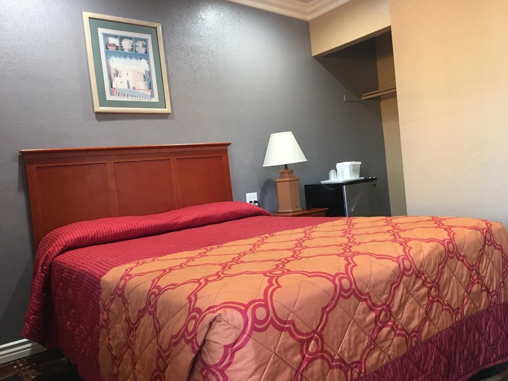 Room, 1 Queen Bed, Non Smoking photo 2