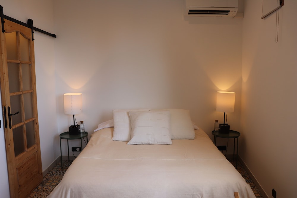 Cottage, 1 Queen Bed, Non Smoking, Valley View