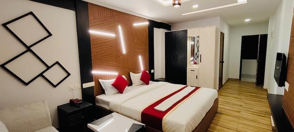 Executive Room - Photo 1