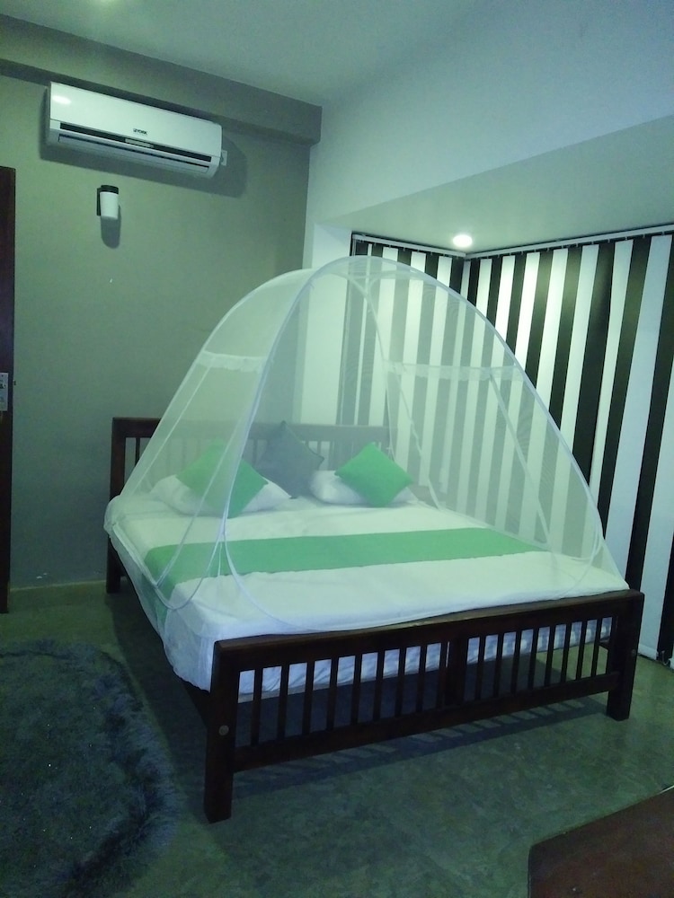 Deluxe Double or Twin Room photo 1