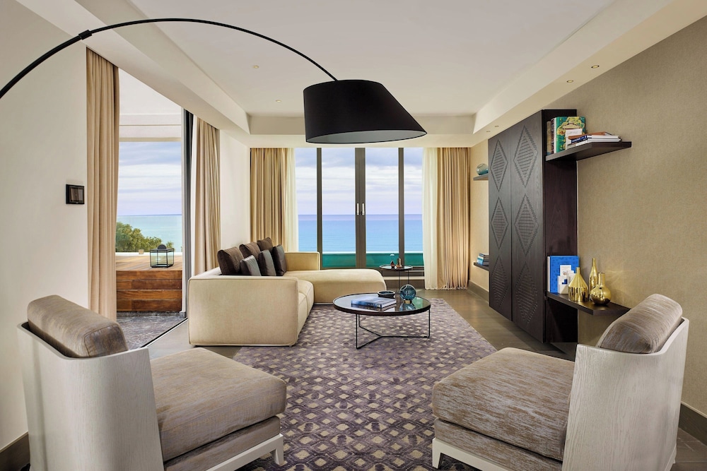 Suite, 2 Bedrooms, Sea View (Balcony) - Photo 3