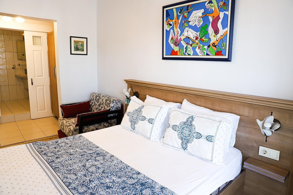 Comfort Room photo 2