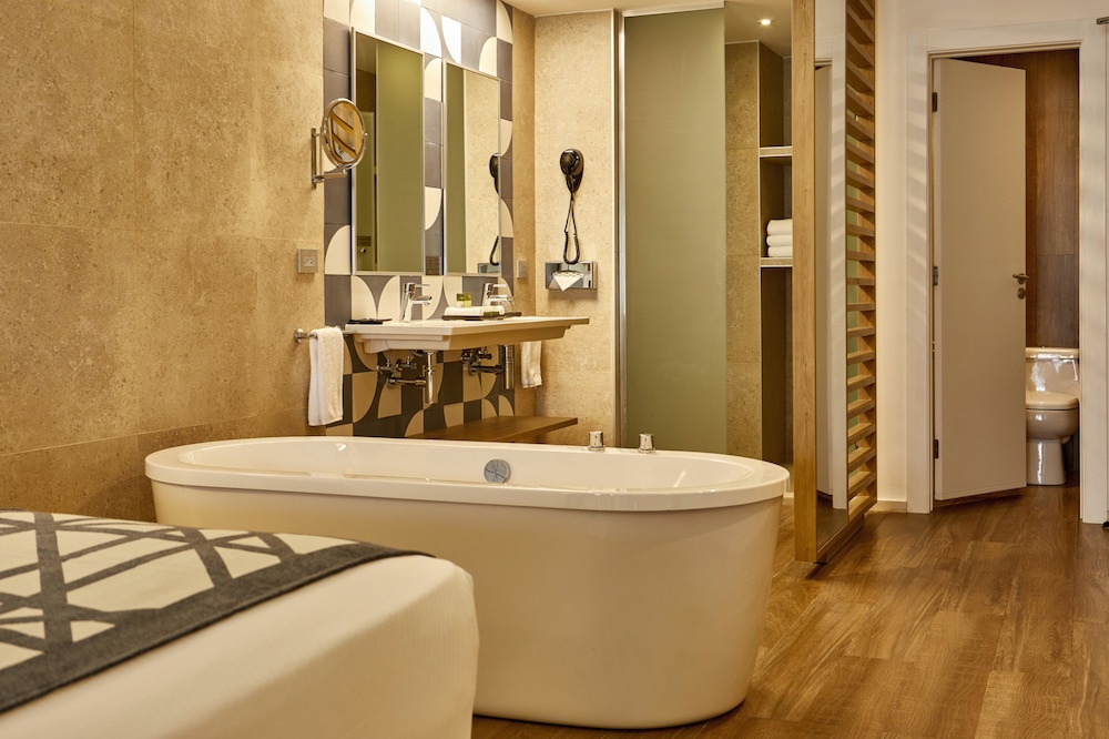 Junior Suite (grande | B2c-ca)