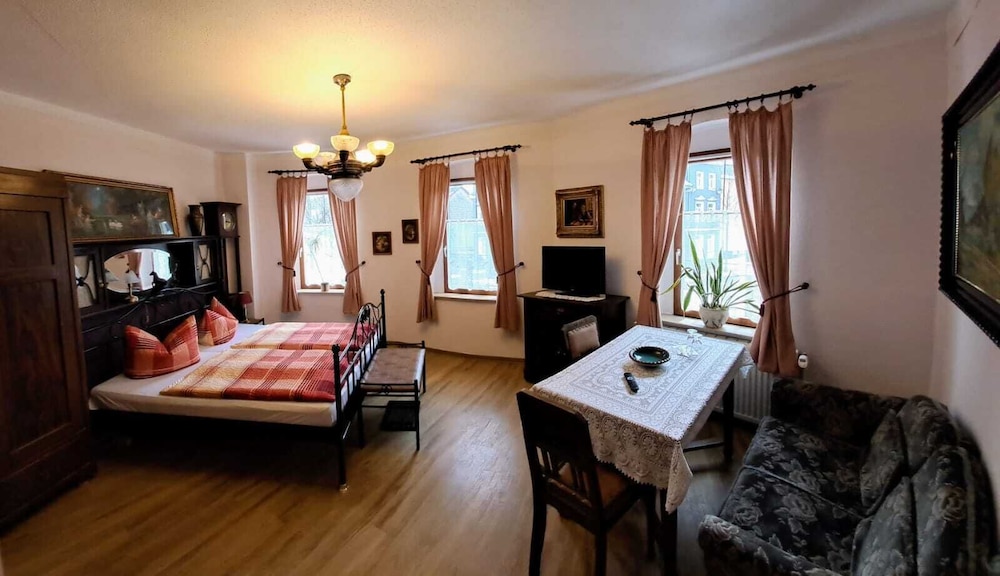 Design Double Room, Ensuite photo 1