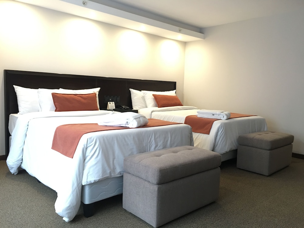 Luxury Twin Room, 2 Double Beds photo 1