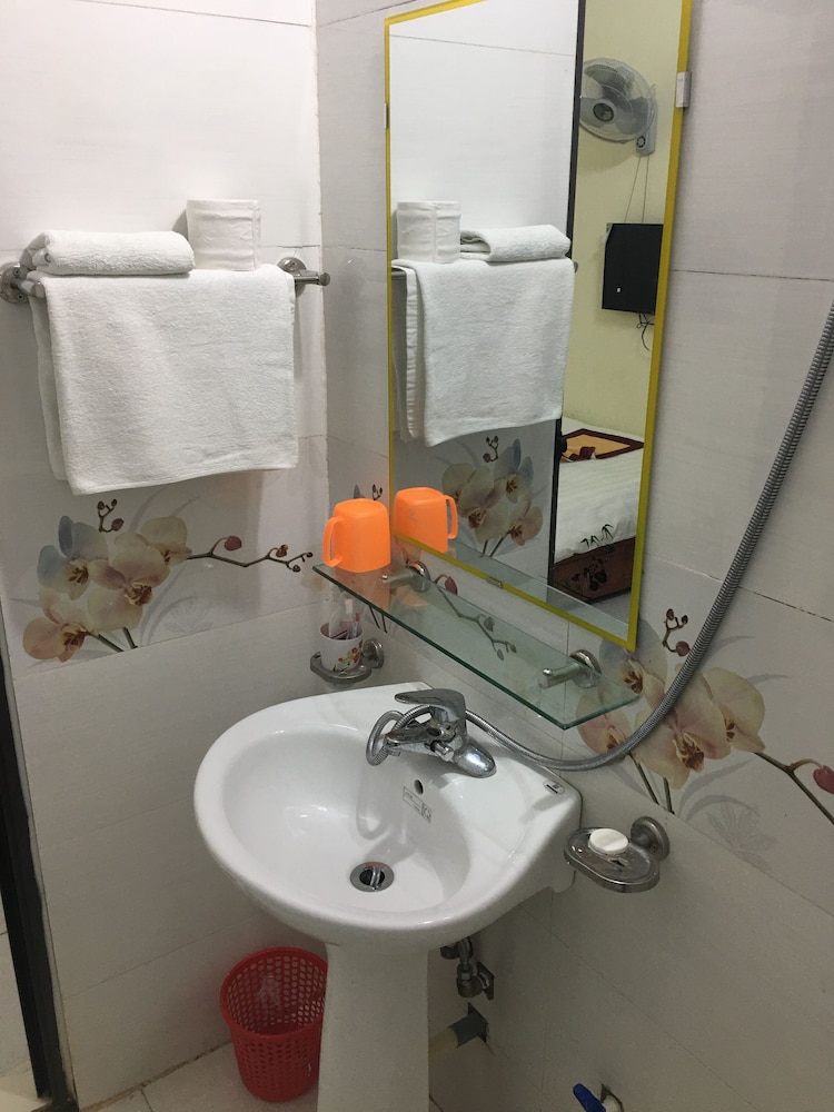 Double Room - Photo 18