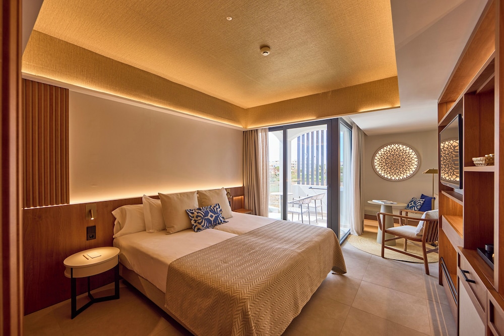 Double Room, Balcony, Partial Sea View