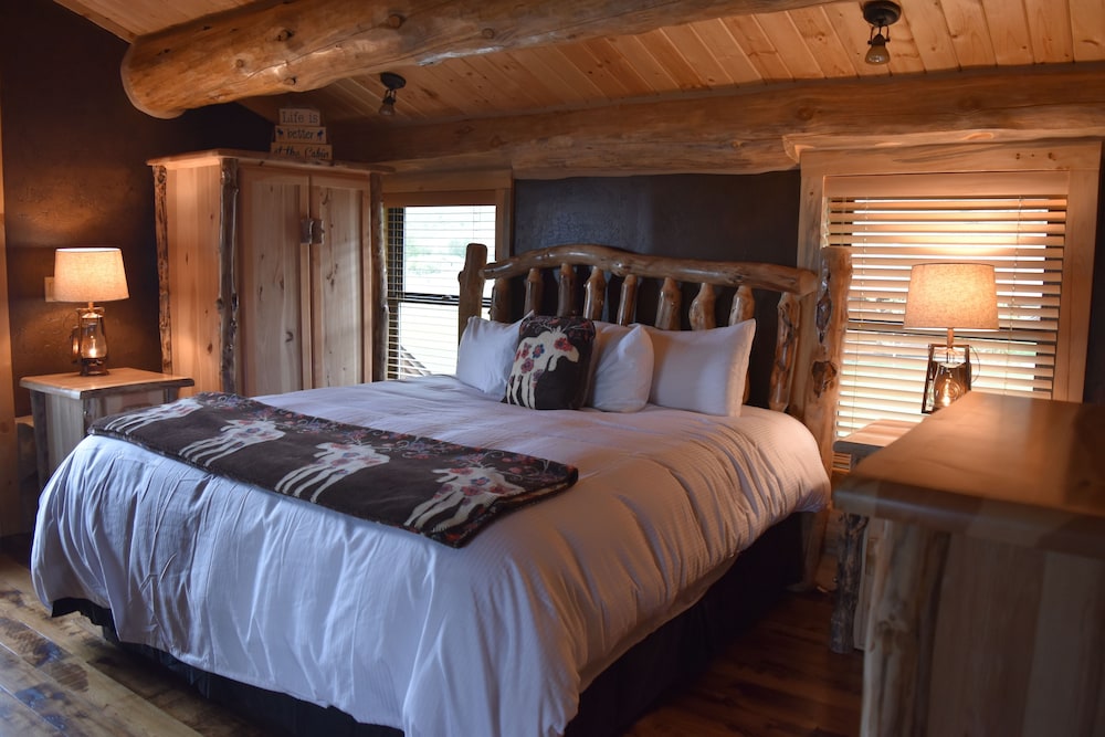 Family Adventure Cabin photo 2