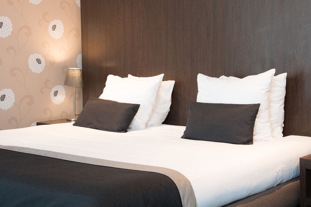 Deluxe Double or Twin Room - Photo 3