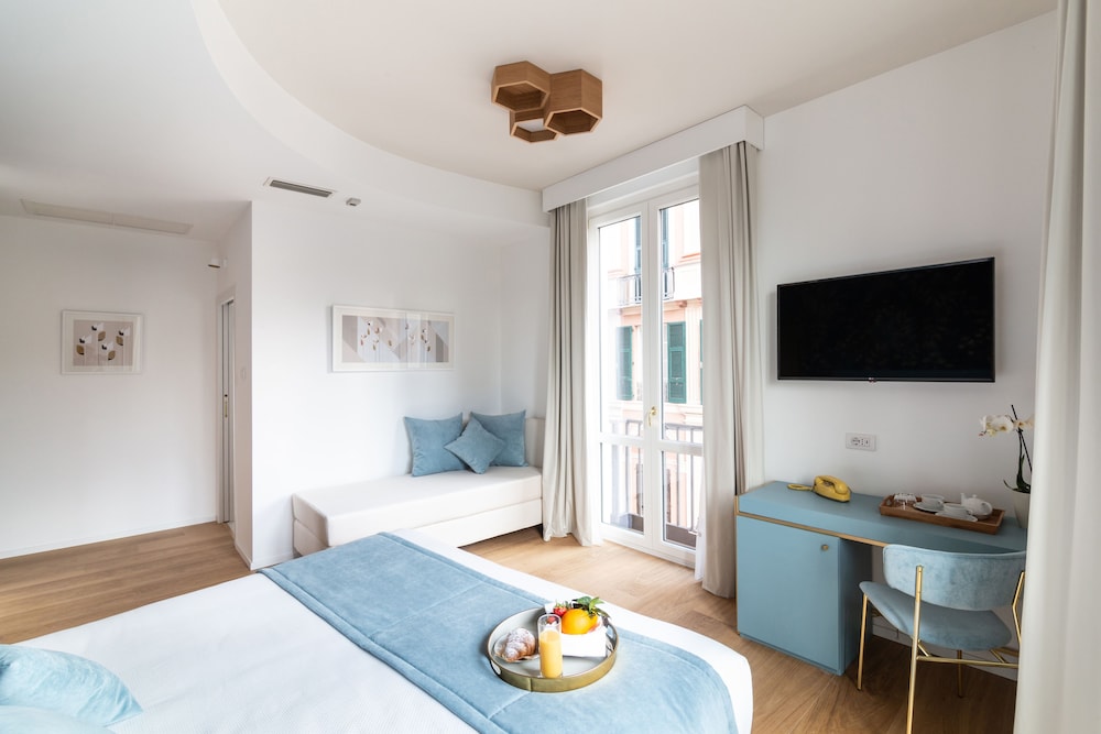 Superior Triple Room, 1 King Bed