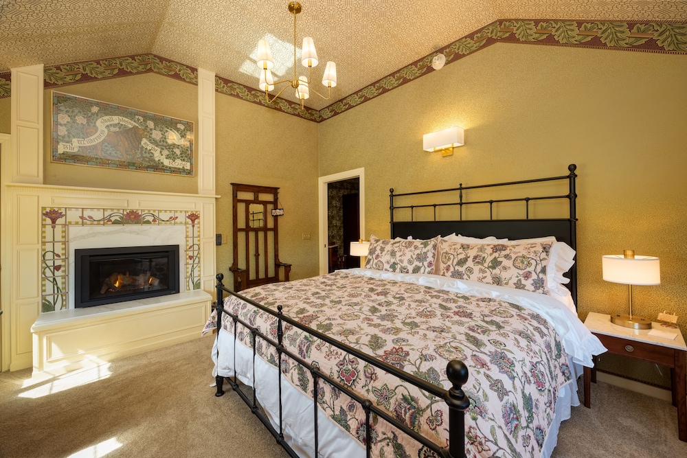 Luxury Suite, 2 Bedrooms, Garden View photo 1