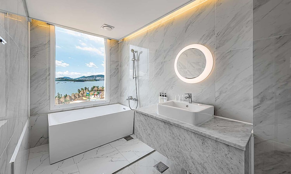 Ocean Penthouse photo 3