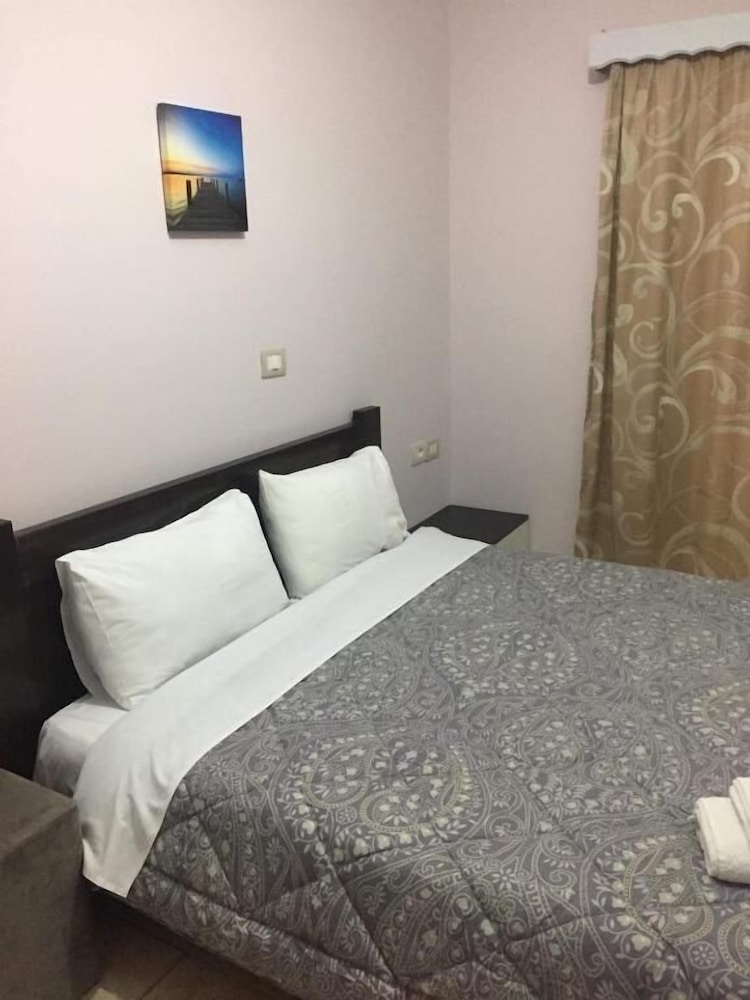 Double Room, Ground Floor photo 2