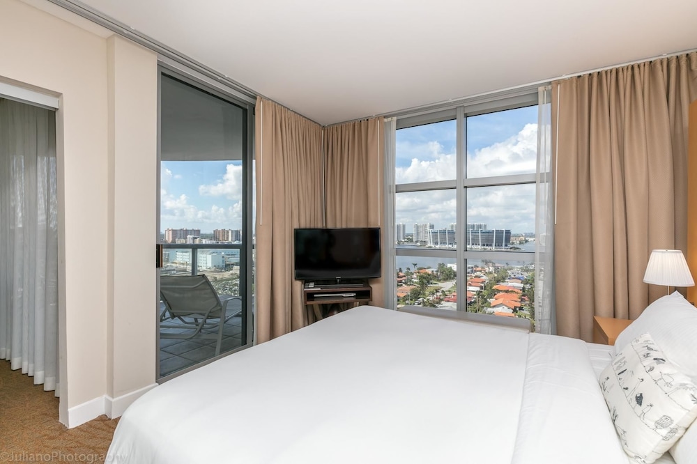 Condo, 2 Bedrooms, Ocean View (3 Bathrooms - 1908) photo 3