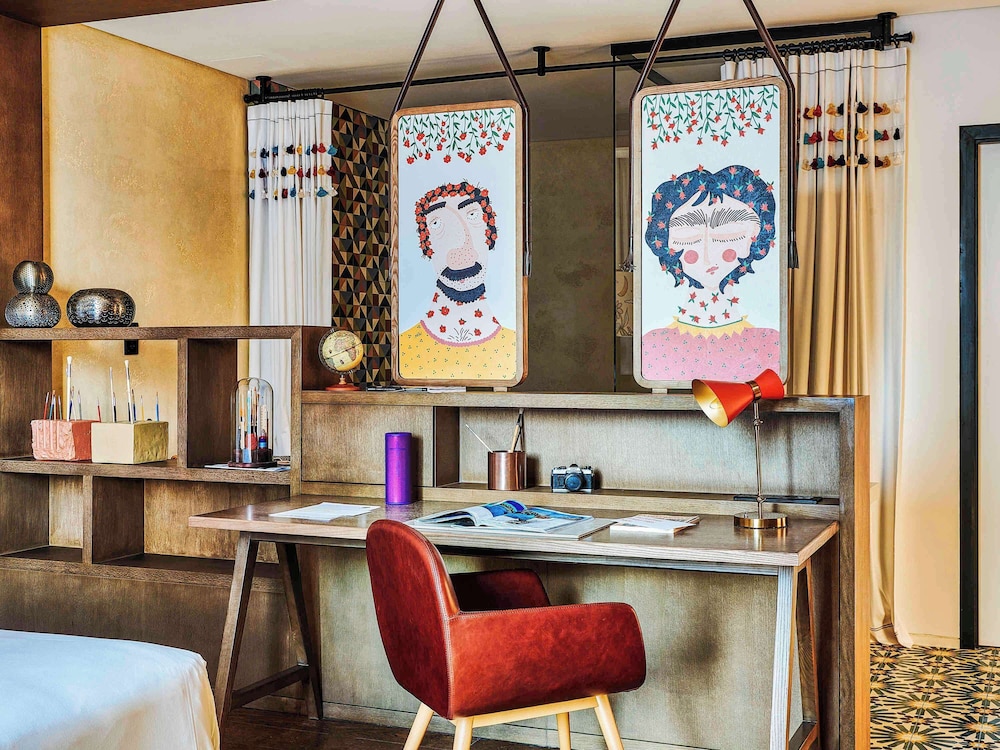 Artist Village Suite (Free Shuttle Service to Kite Beach, and Dubai Mall)