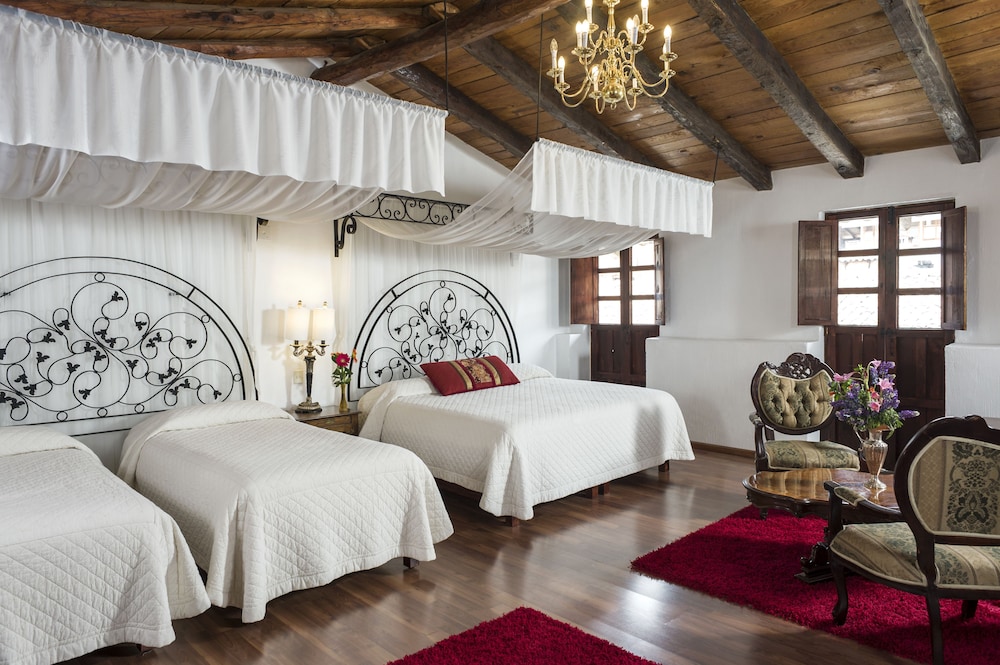 Family Suite, 1 King Bed with Sofa bed photo 2