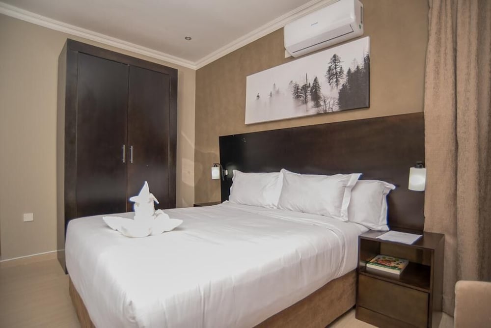 Luxury Double Room, 1 Bedroom, Non Smoking, Garden View photo 3