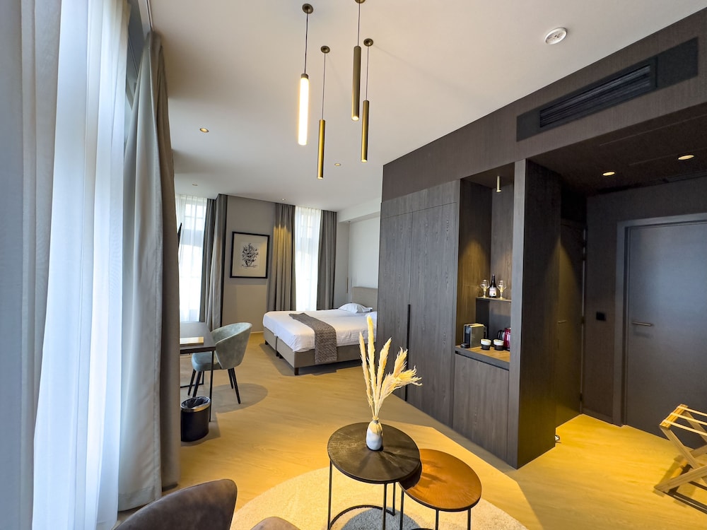 Twin Room, Beach View photo 2